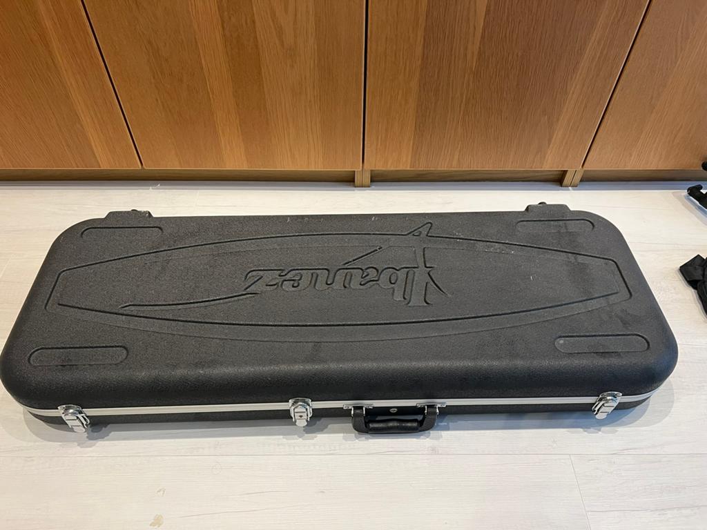 Ibanez hardshell gitaarkoffer, Enlèvement, Utilisé, Guitare électrique