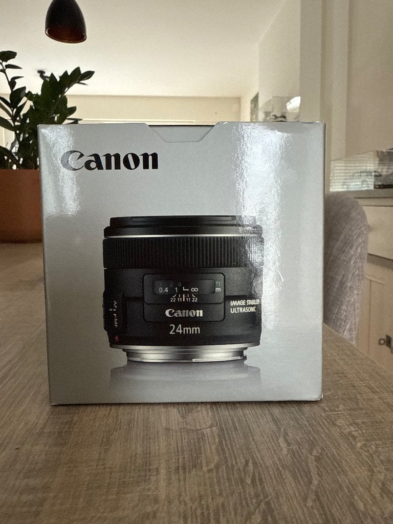 Canon EF 24mm f/2.8 IS USM, Autofocus, Lentille standard, Utilisé, 24 mm