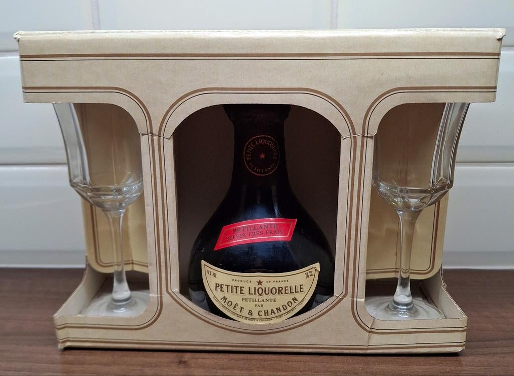 Coffret cadeau Moët & Chandon Petite Liquorelle, Neuf, Enlèvement ou Envoi, Pleine, Champagne