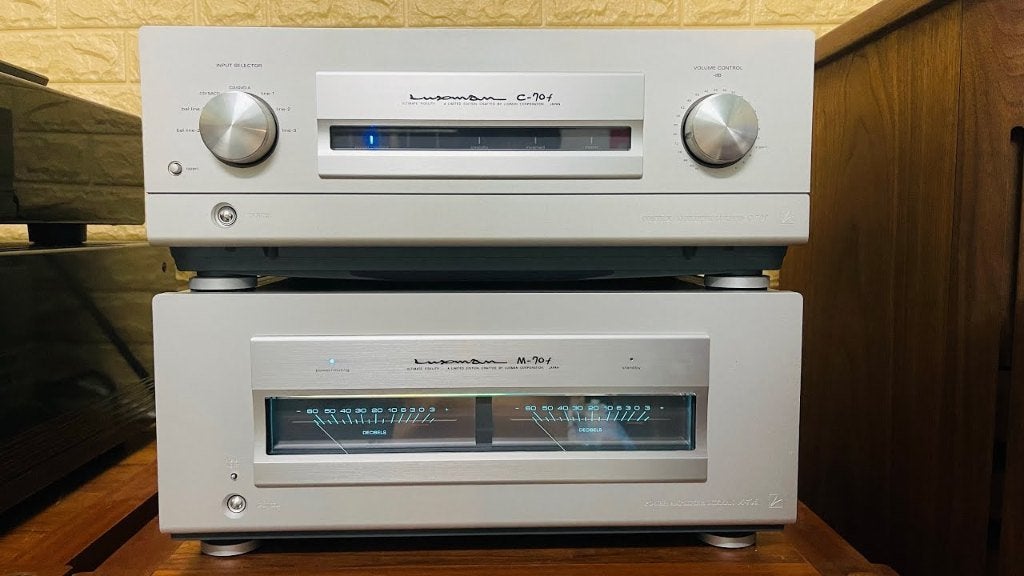 LUXMAN C-70F + LUXMAN M-70F/limited edition/ in nieuwe staat, TV, Hi-fi & Vidéo, Autres marques, Comme neuf, Enlèvement, Stéréo