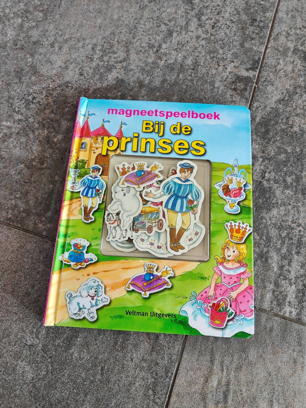 magneetspeelboek prinses, Ophalen, Zo goed als nieuw, Sprookjes