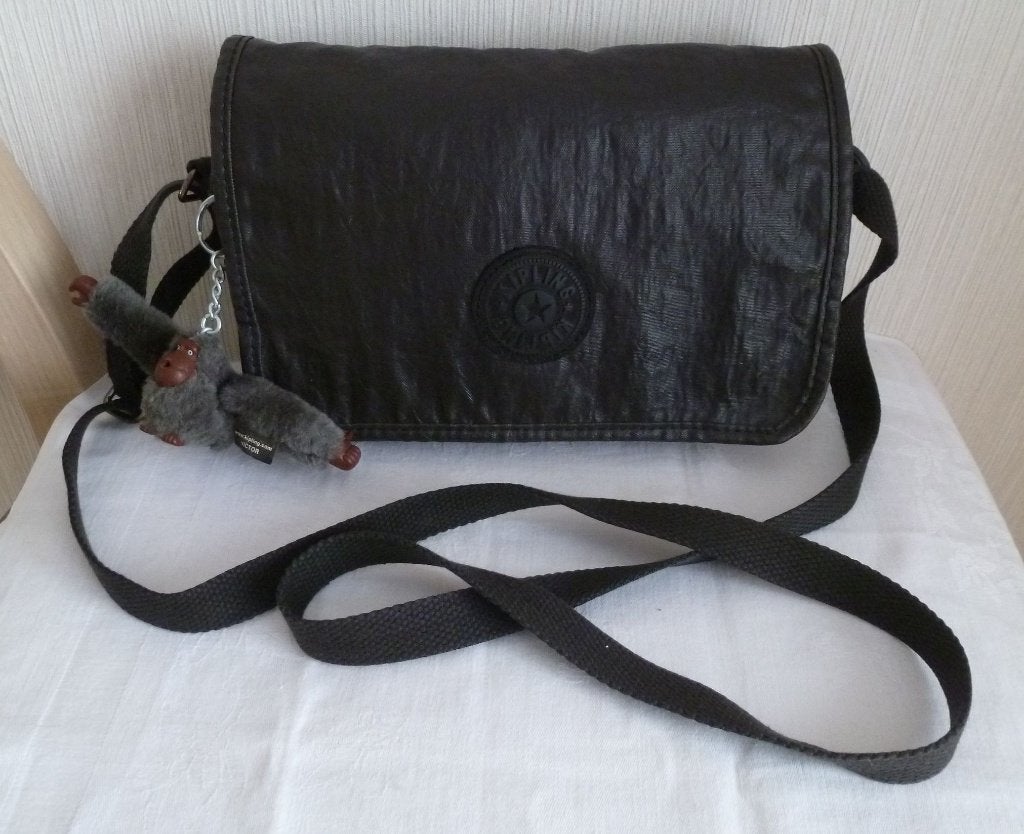 Kipling sac bandoulière noir brillant + singe, Enlèvement ou Envoi, Comme neuf, Noir, Kipling