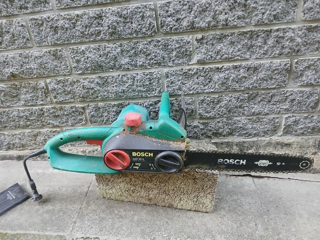 Scie à chaîne électrique Bosch, Enlèvement