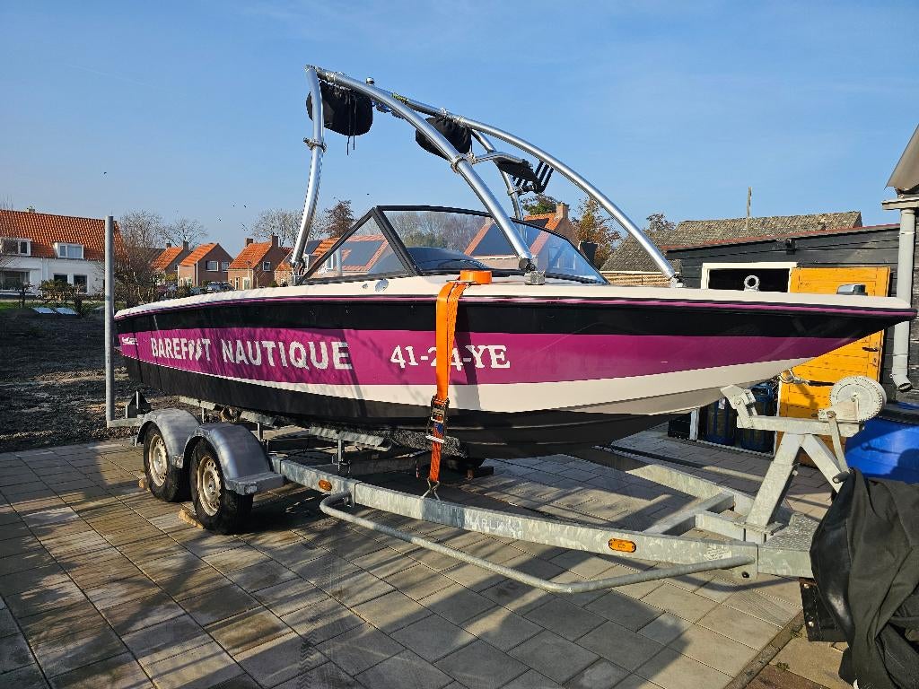 Barefoot Nautique 1994 – Krachtige V8 + Complete Setup, 6 mètres ou plus, Autres carburants, Enlèvement, Polyester