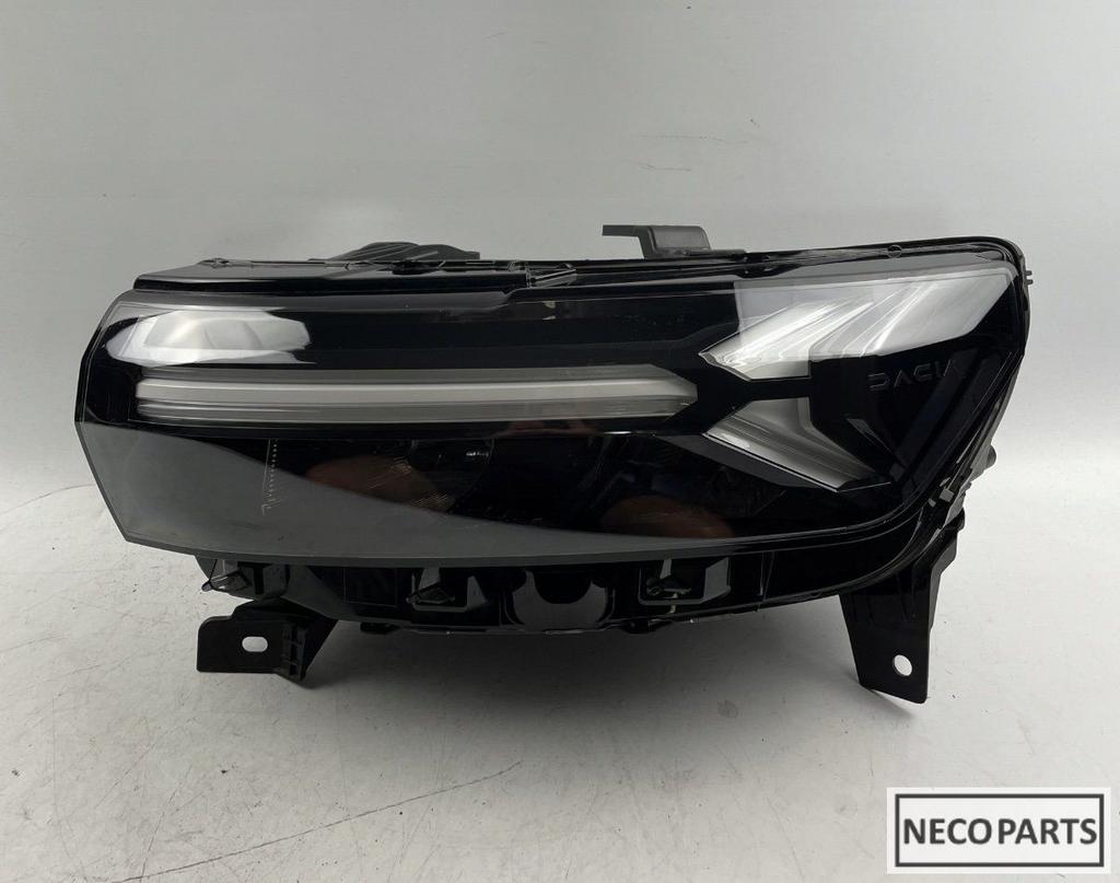 DACIA DUSTER FULL LED KOPLAMP 260603515R ALLES LEVERBAAR, Dacia, Gebruikt, -, -