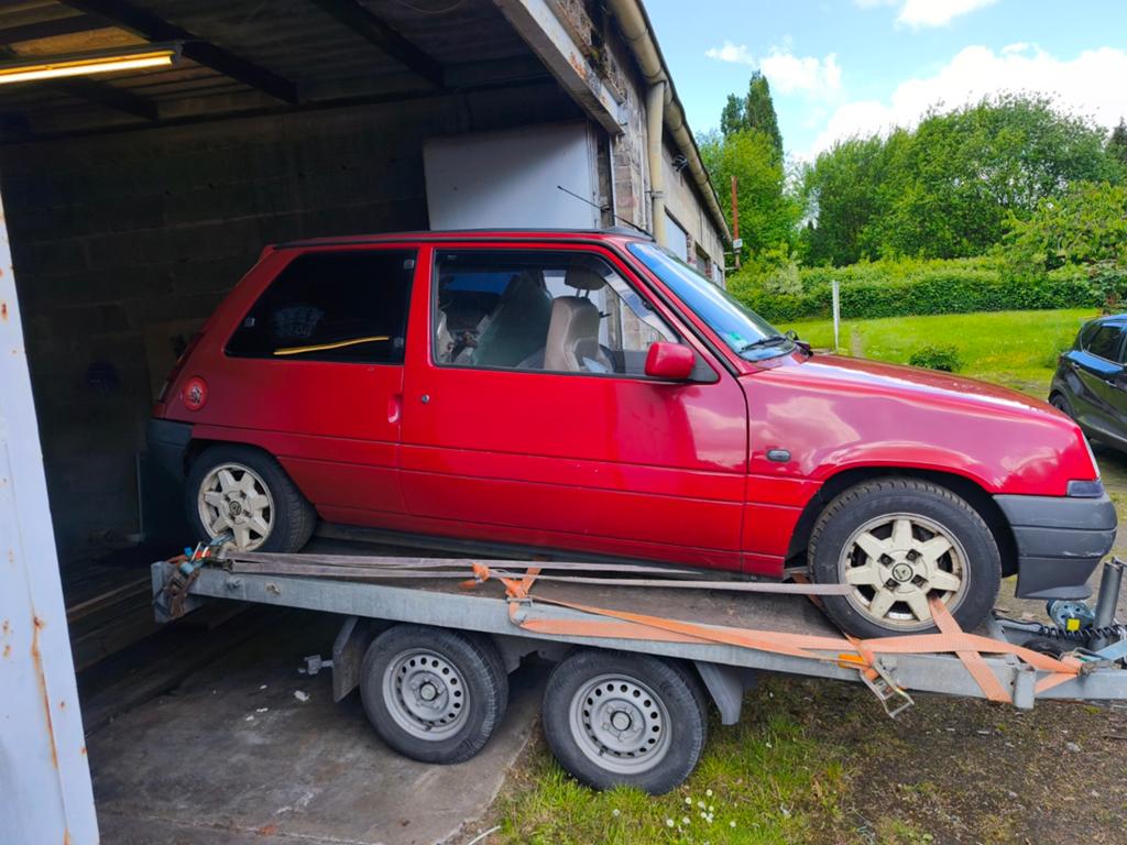 Renault 5 (veel onderdelen), Ophalen