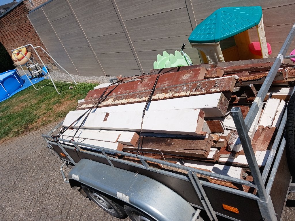 Gratis gratis. Hout, Enlèvement