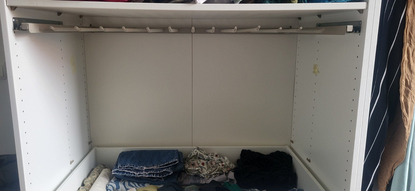 Porte pantalon coulissant Pax + 2 planches