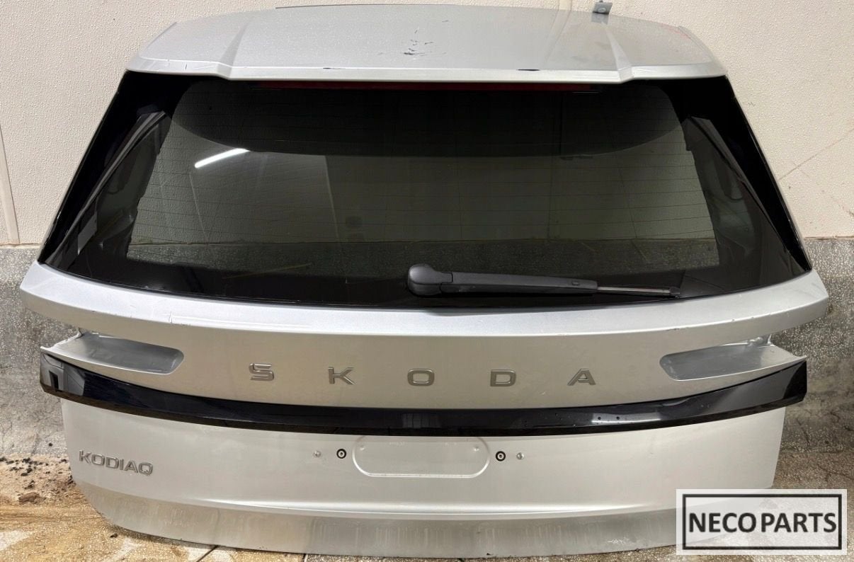 SKODA KODIAQ CAMERA ACHTERKLEP ORIGINEEL ALLES LEVERBAAR!!!, Gebruikt, -, Ophalen of Verzenden, -
