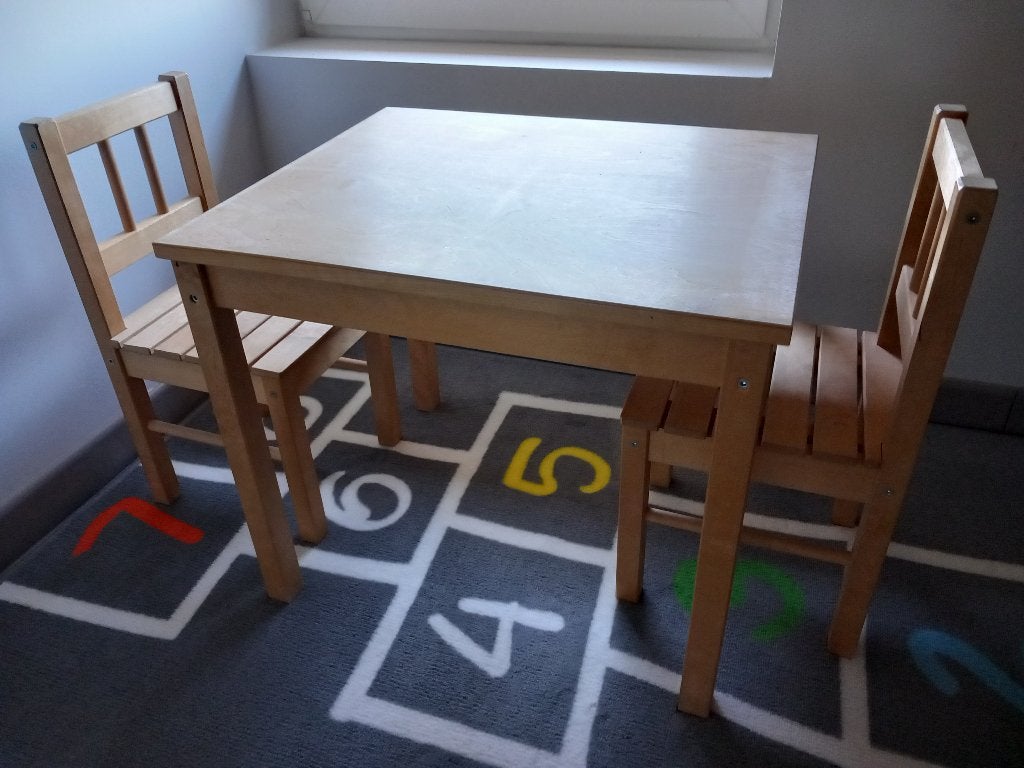 Ensemble table et 2 chaises enfant IKEA Svala, Enlèvement, Comme neuf, Table(s) et Chaise(s)