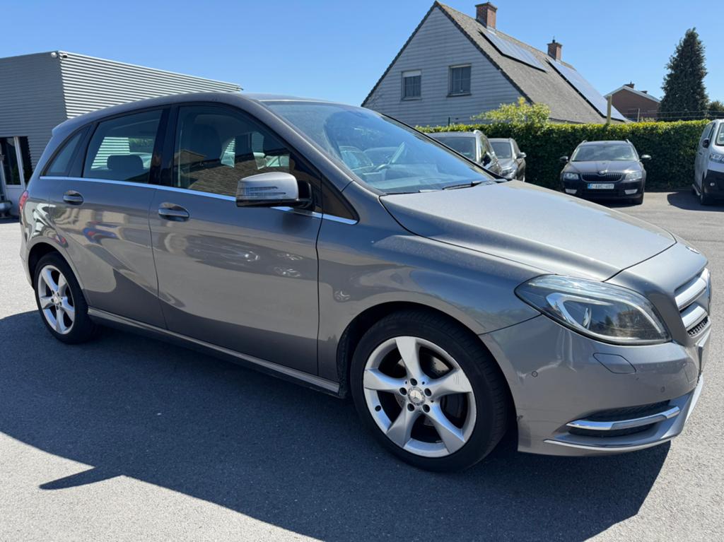 Mercedes B200 CDI Automatique — 2012 — 1.8 Diesel, Autos, Mercedes-Benz, 100 kW, Achat, Entreprise, Noir