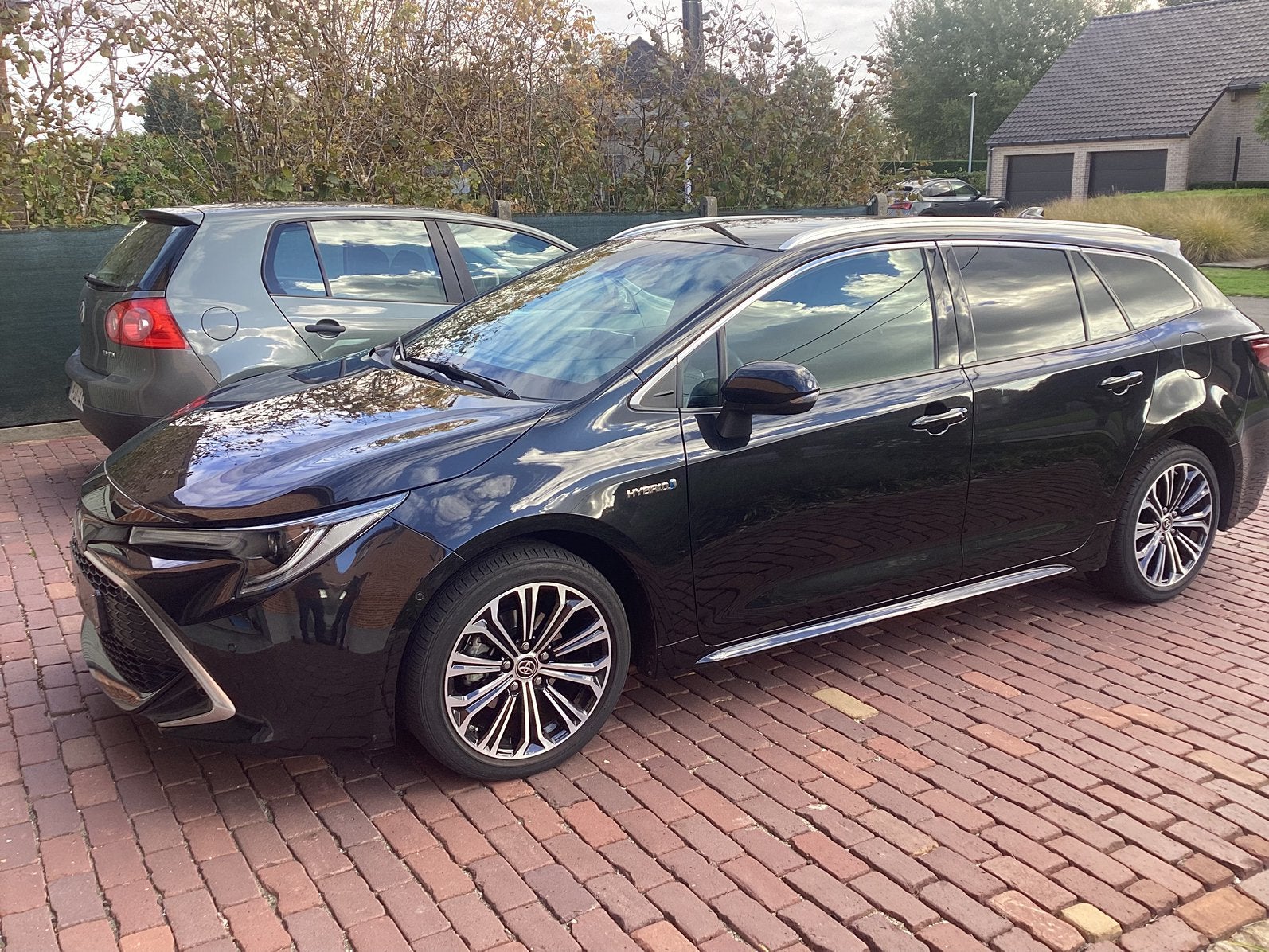 Toyota corolla ts hybrid 1.8 premium, Auto's, Bluetooth, 72 kW, Leder en Stof, Zwart