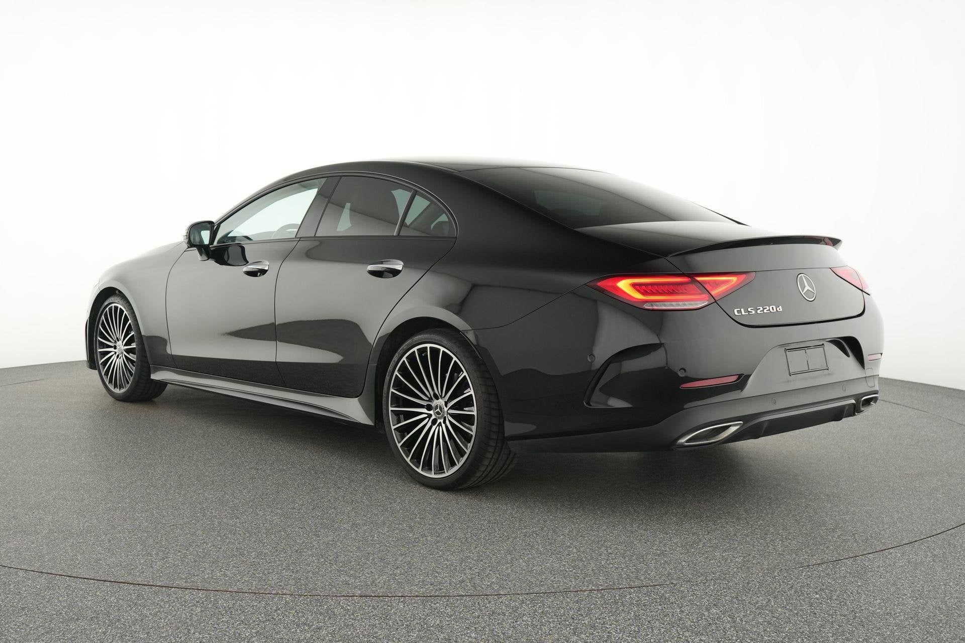 Mercedes-Benz CLS 220 d AMG Line + LEDER + OPEN DAK + MULTIB, Auto's, Automaat, Achterwielaandrijving, Euro 6, Zwart