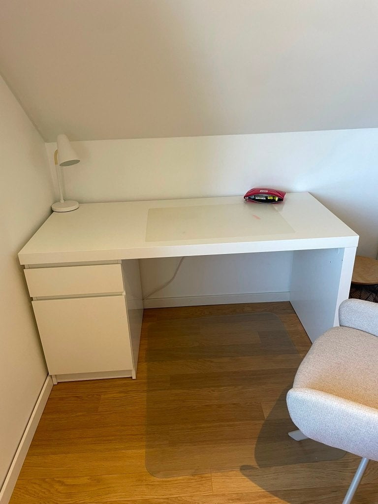 Bureau, Maison & Meubles, Bureaux, 160 cm, 65 cm, Comme neuf, Goulotte de câbles