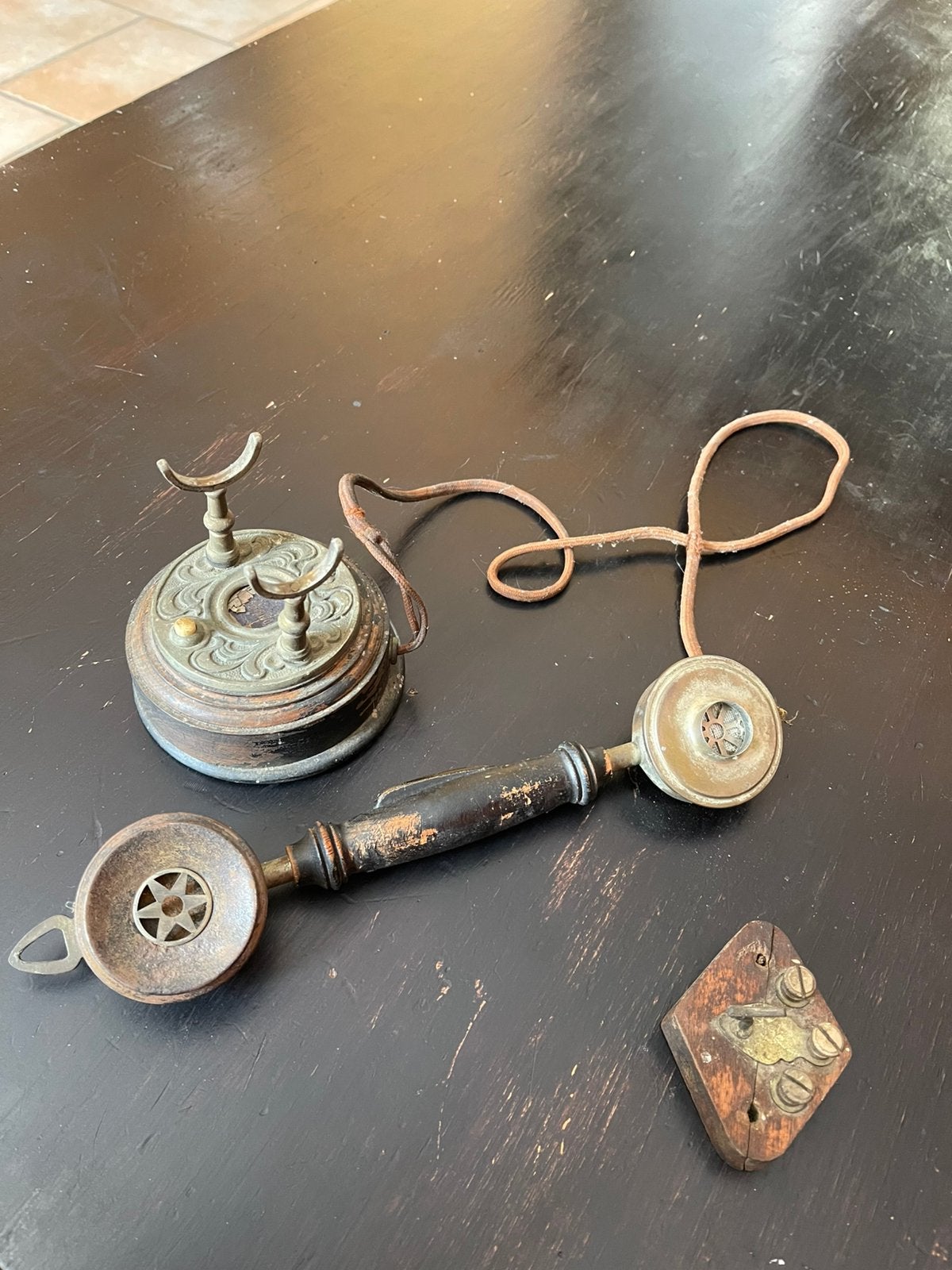 Très ancien téléphone, Antiquités & Art, Enlèvement
