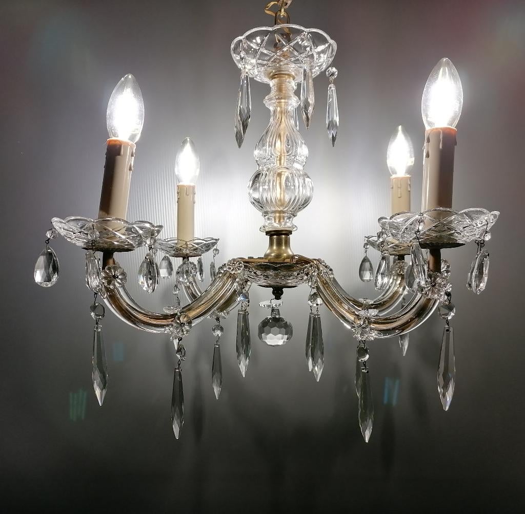 4 Verschillende Marie-Thérèse Lusters, Ophalen