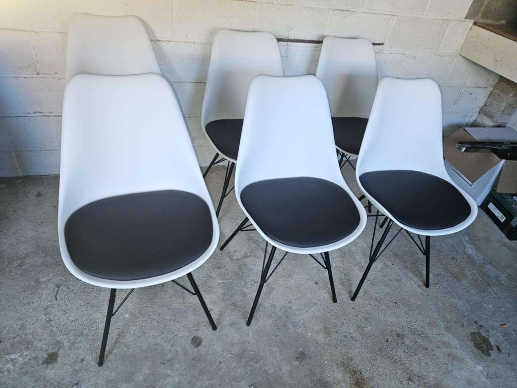 6 witte Eames DSW-stoelen — stoelen vernieuwd, Huis en Inrichting, Woonaccessoires | Overige, Zo goed als nieuw, Ophalen of Verzenden