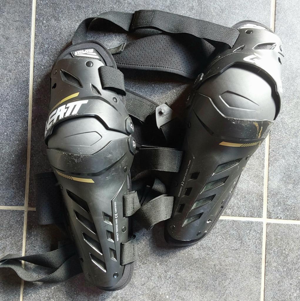 LEATT DUAL AXES, Protection genoux, EUC, moto, Ophalen of Verzenden