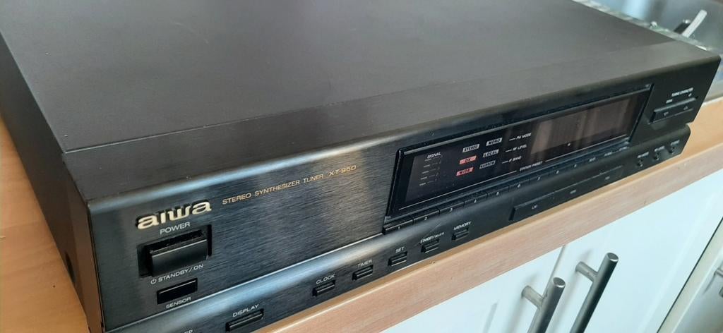Aiwa Hifi Tuner XT - 950 K, Ophalen of Verzenden, Zo goed als nieuw