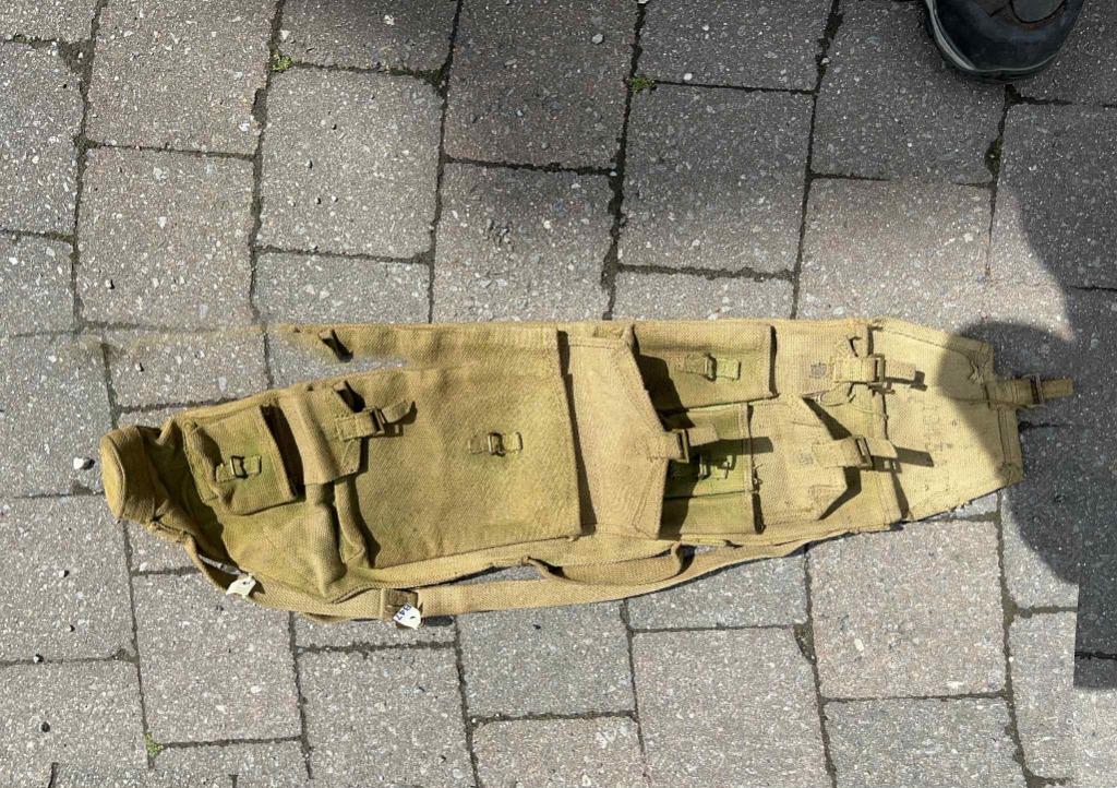 WWII - BREN bag en bon état et daté 1943, Collections, Envoi, Autres, Autres types