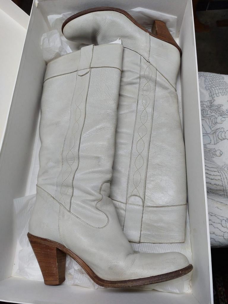 Laarzen Essentiel, Kleding | Dames, Schoenen, Ophalen of Verzenden, Gedragen