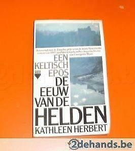 boekje een keltisch epos de eeuw van de helden, Boeken, Ophalen of Verzenden, Gelezen