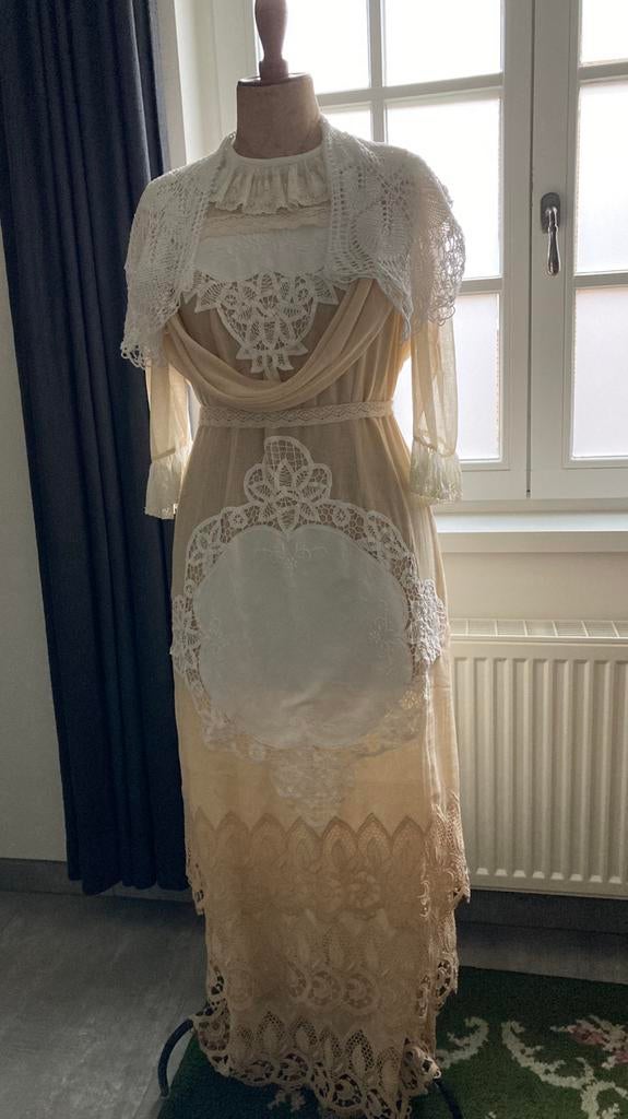 Jurk gemaakt van oude en brocante stoffen, Ophalen of Verzenden