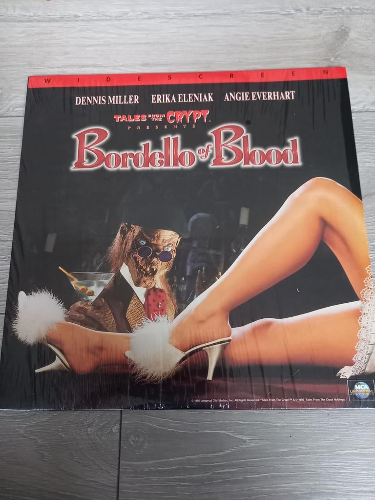 Laserdisc Bordello of Blood - Tales of the Crypt, Ophalen, Gebruikt, Vampiers of Zombies
