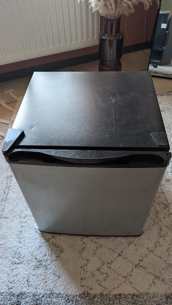 Mini frigo, Ophalen, Minder dan 85 cm, Minder dan 75 liter, 45 tot 60 cm