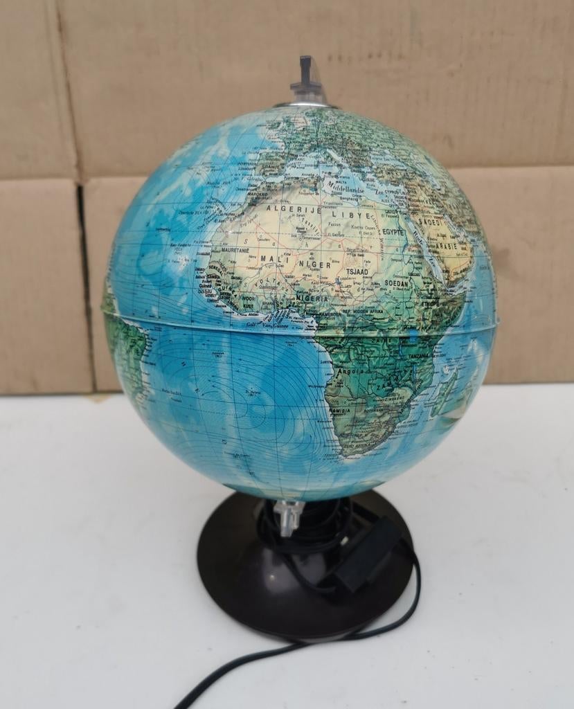 Lampe globe terrestre, en parfait état Hauteur environ 40 cm, Maison & Meubles, Accessoires pour la Maison | Globes, Enlèvement ou Envoi