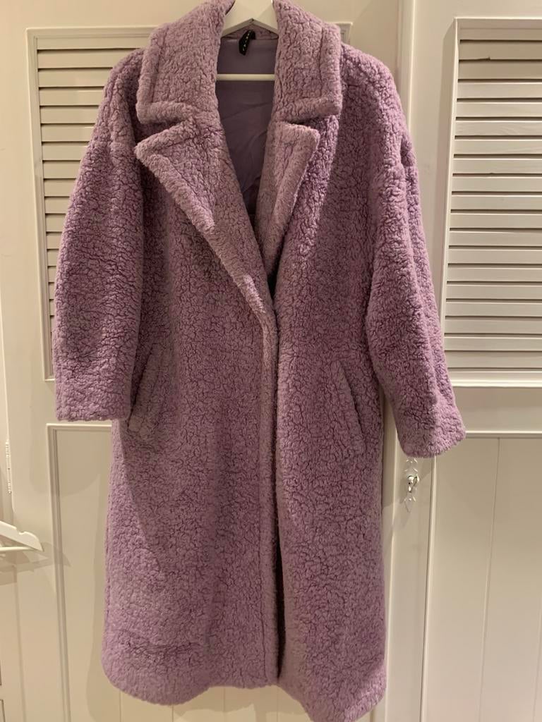 Paarse wollen jas XS, Kleding | Dames, Ophalen of Verzenden, Zo goed als nieuw