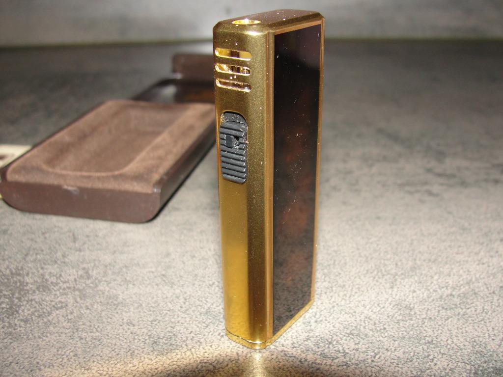 Briquet électronique vintage « WIN International », Enlèvement ou Envoi, Comme neuf, Briquet