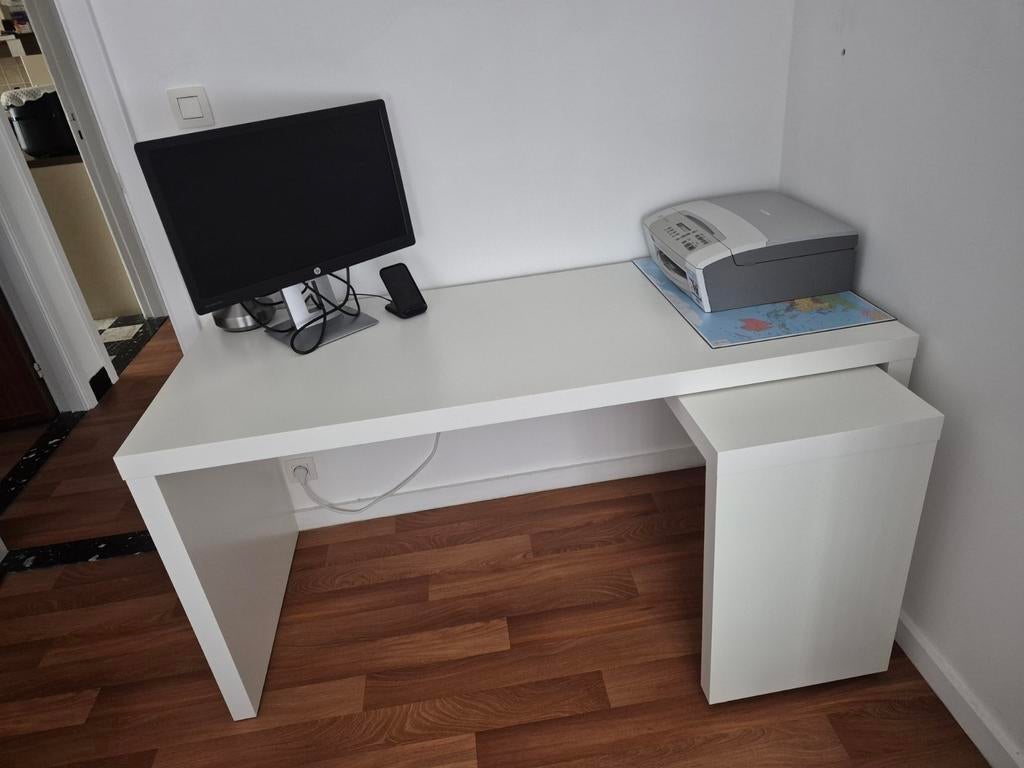 Witte bureau, Ophalen, Zo goed als nieuw