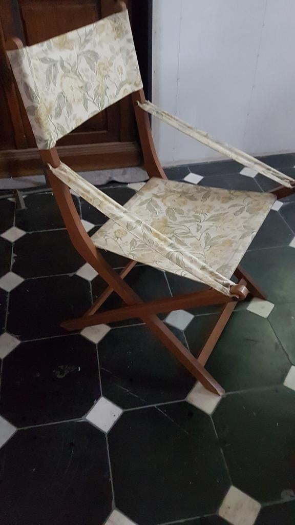 Laura Ashley stoel, Enlèvement