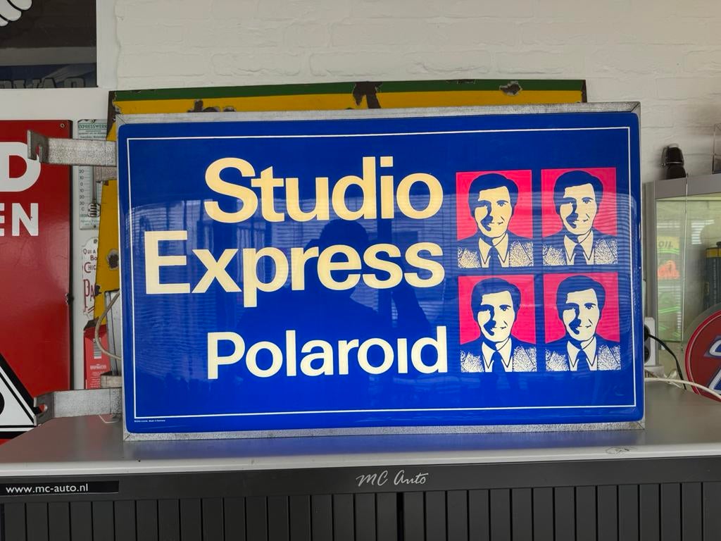 Polaroid oude reclame lichtbak, Ophalen, Gebruikt, Lichtbak of (neon) lamp