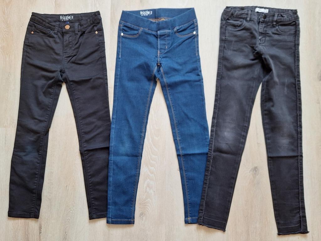 Pakket bestaande uit 3 lange broeken voor meisje maat 140, Kinderen en Baby's, Kinderkleding | Maat 140, Ophalen, Gebruikt, Meisje