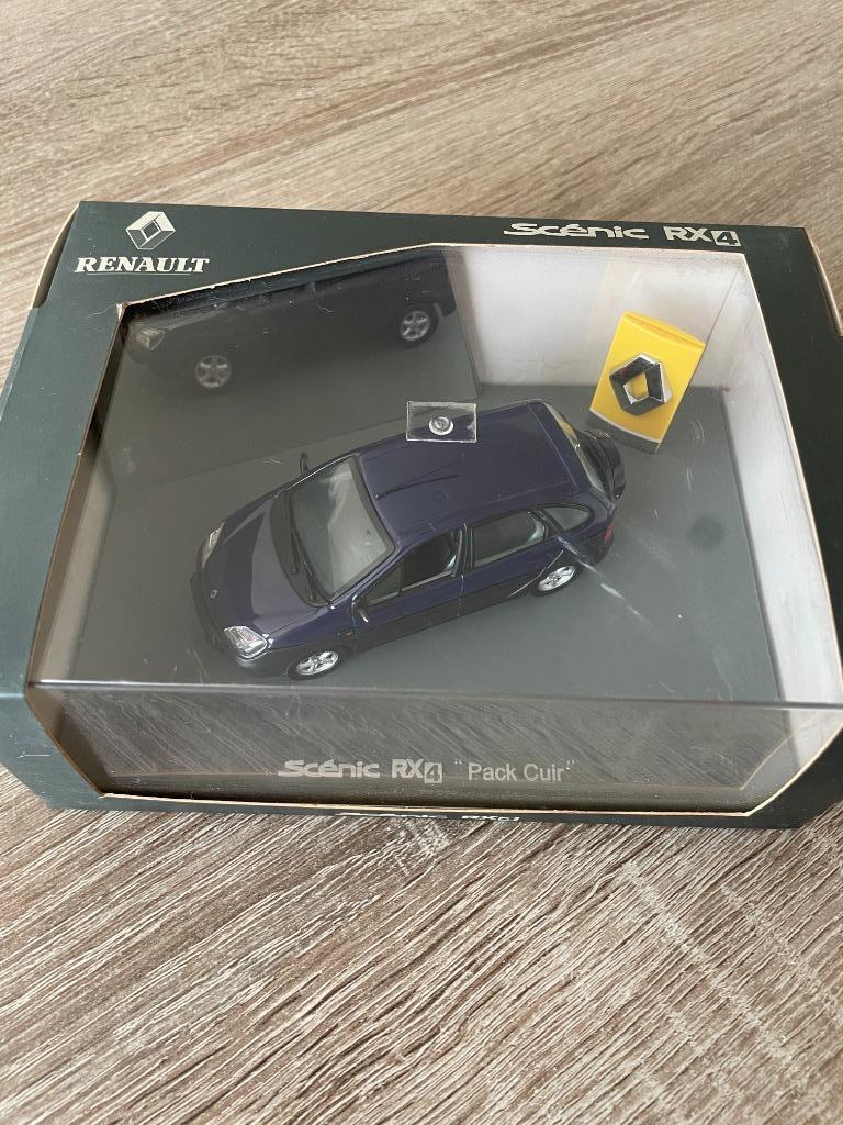 Renault Scénic RX4 'Pack Cuir' op schaal 1:43, Enlèvement ou Envoi, Comme neuf, Voiture, Universal Hobbies