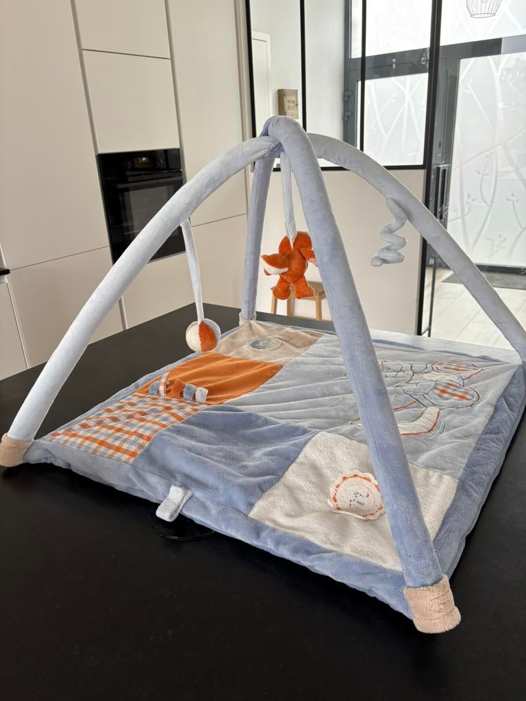 2 tapis de jeu pour bébé, Enfants & Bébés, Enlèvement, Comme neuf