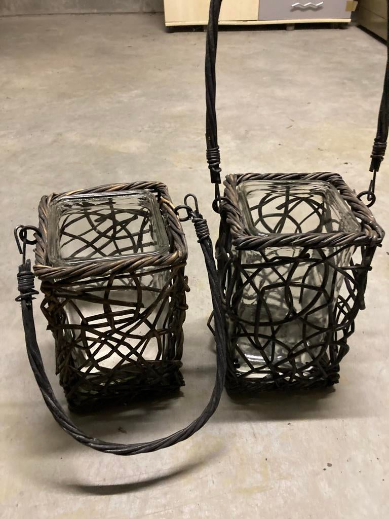 2 windlichten te Gierle, Ophalen