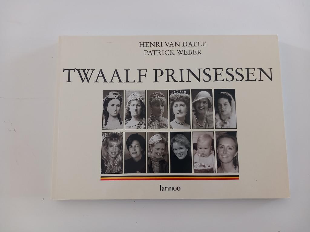 Livre des Douze Princesses | Famille royale | Royauté belge, Enlèvement ou Envoi, Comme neuf, Magazine ou livre
