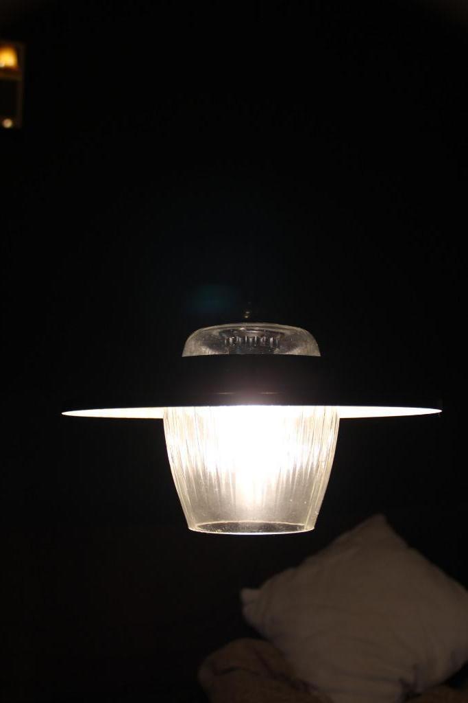Vintage kroonluchter van glas en metaal, Huis en Inrichting, Lampen | Kroonluchters, Gebruikt, Glas, Metaal, Ophalen of Verzenden