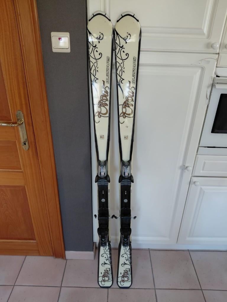 Dames ski's Blizzard Viva Pearl 159cm, 140 tot 160 cm, Gebruikt, Carve, Ophalen