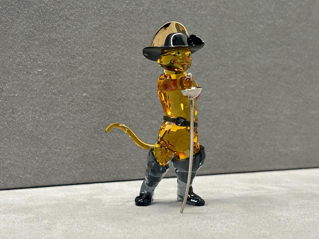 Swarovski Disney 2026 Shrek Puss in Boots, Verzamelen, Swarovski, Nieuw, Figuurtje, Ophalen of Verzenden