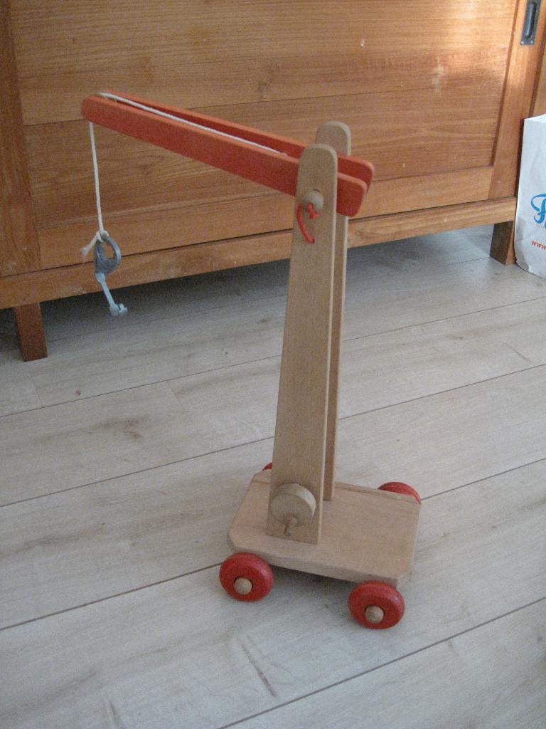 Grue en bois sur roues, Enlèvement ou Envoi, Utilisé, Jouet à Pousser ou Tirer