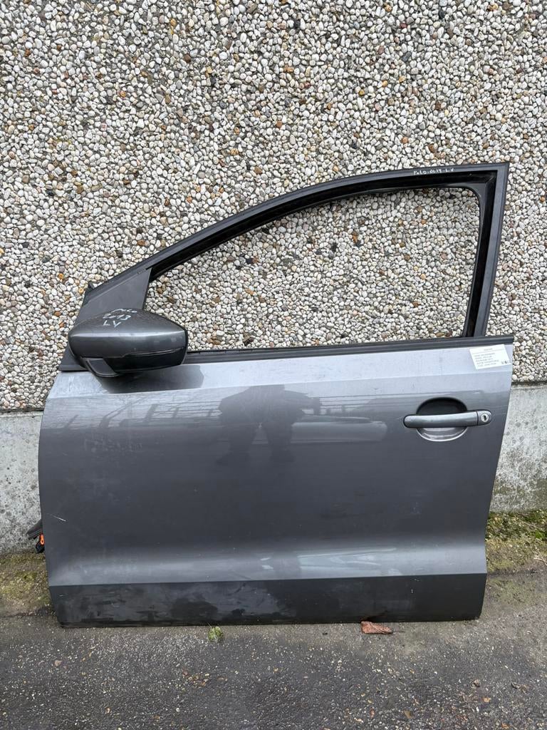 PORTE GAUCHE POUR VOLKSWAGEN POLO 6R, Autos : Pièces & Accessoires, Carrosserie & Tôlerie, Porte, Volkswagen, Avant, Enlèvement
