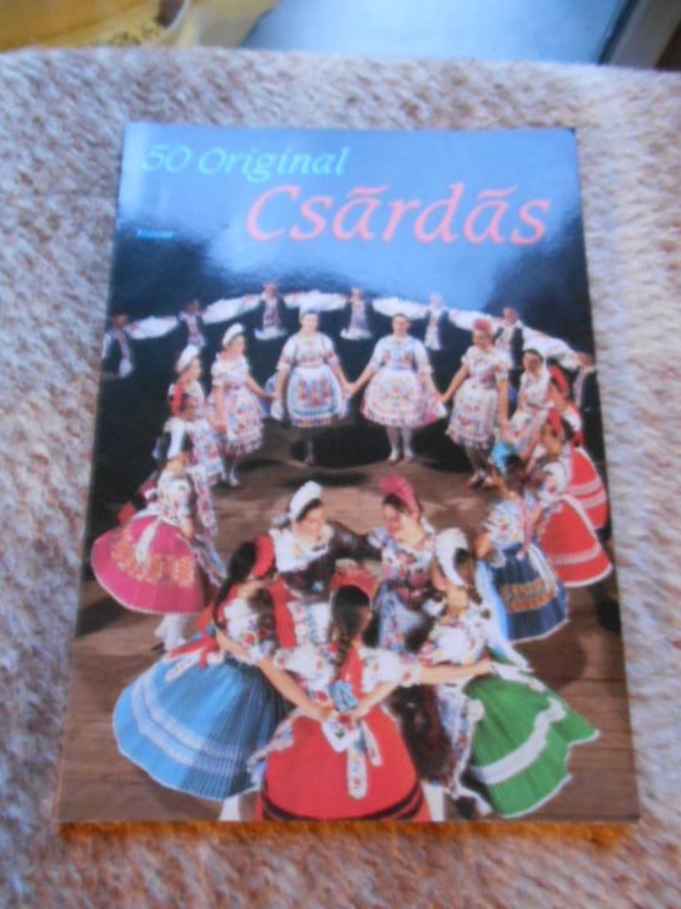 boek Klavier 50 original Csardas muziek Duits - engels, Boeken, Muziek, Nieuw, Instrument, Ophalen of Verzenden