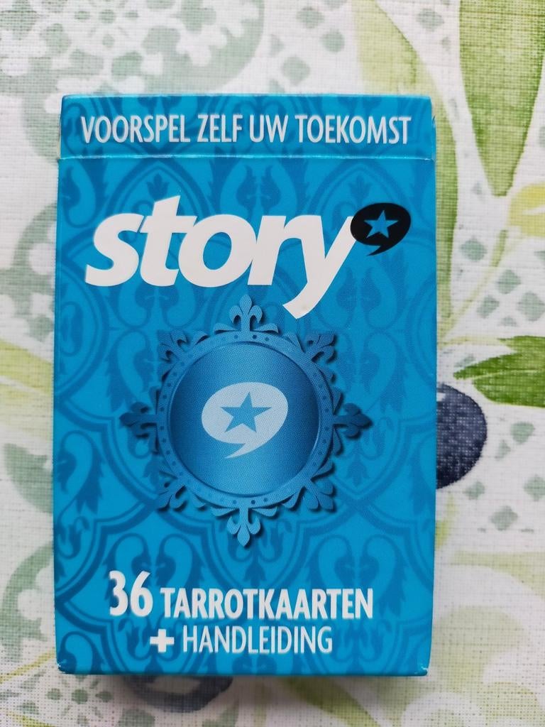 36 tarotkaarten+handleiding Story.Nooit gebruikt, Ophalen, Zo goed als nieuw