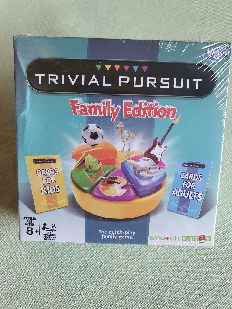 jeu Trivial pursuit  Family Edition, Hobby & Loisirs créatifs, Cinq joueurs ou plus, Enlèvement ou Envoi, Neuf, Jeu de voyage