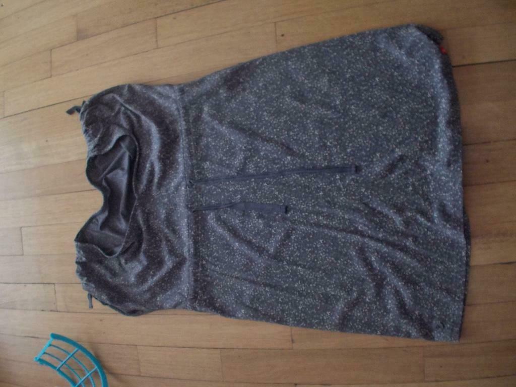 ESPRIT robe neuve taille S, Vêtements | Femmes, Enlèvement