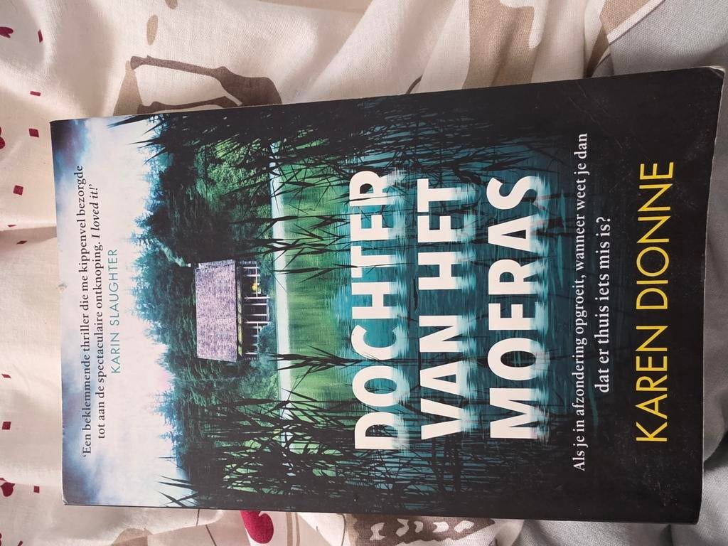 Karen Dionne - Dochter van het Moeras, Ophalen of Verzenden, Zo goed als nieuw, Karen Dionne